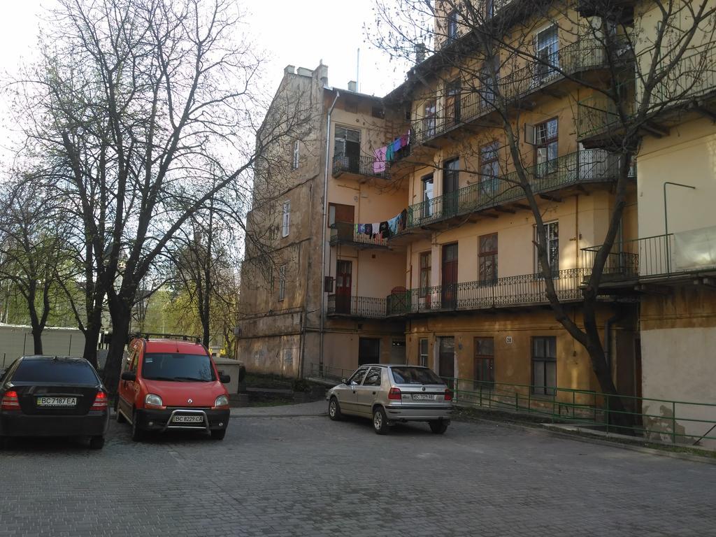 Sudorak Apartments Лвив Екстериор снимка